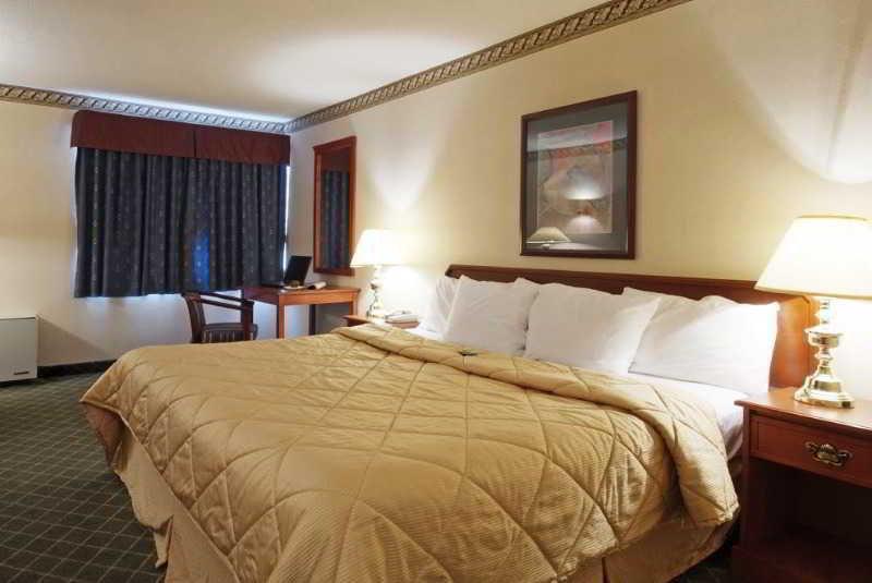 Comfort Inn Meadowvale Mississauga Phòng bức ảnh