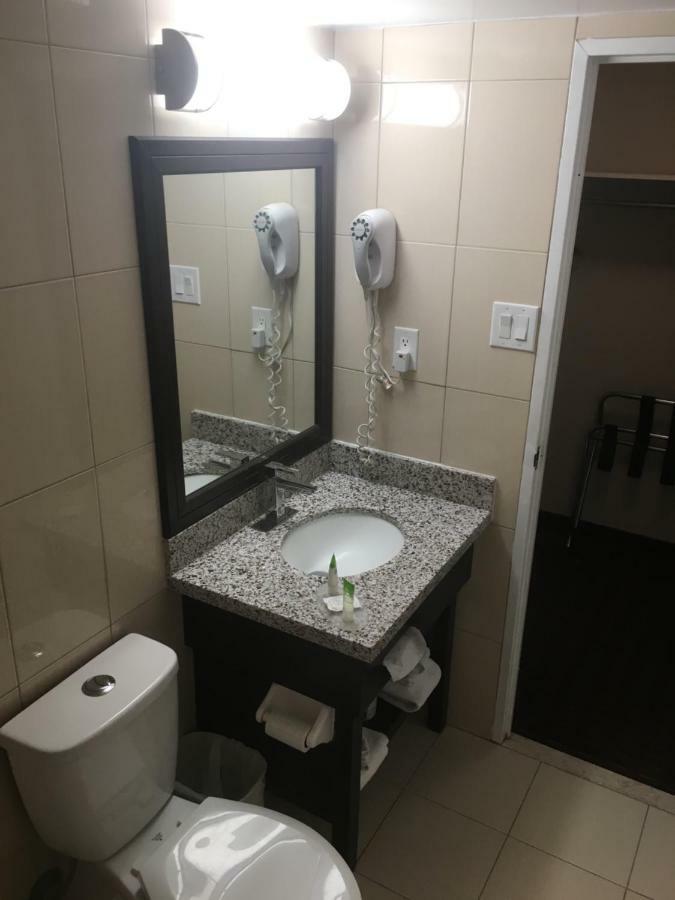 Comfort Inn Meadowvale Mississauga Ngoại thất bức ảnh